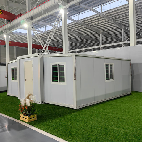 40 foot double wing folding room